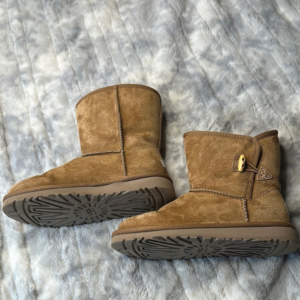 Cozy Tan Kids Boots